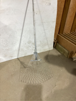 METAL RAKE