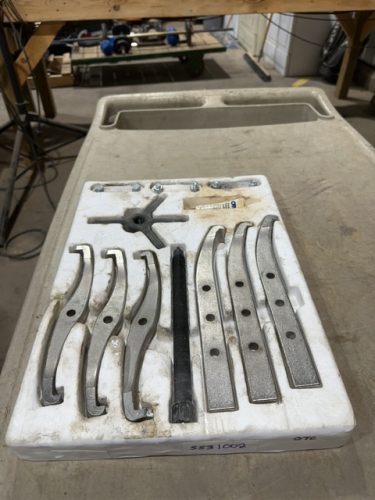 OTC gear puller set