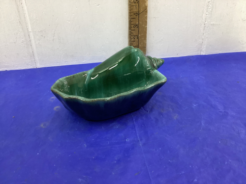 BLUE MOUNTAIN POTTERY SEA SHELL - UNMARKED