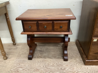 SINGLE DRAWER SIDE TABLE