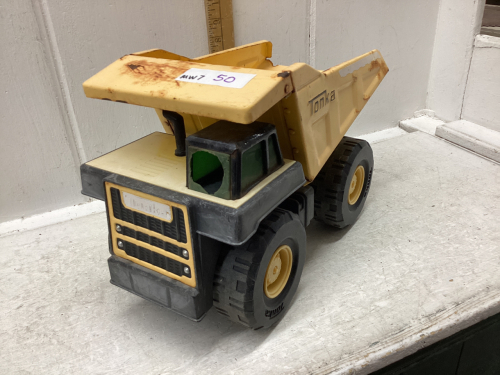 TONKA DUMP TRUCK