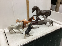 METAL HORSE + BOX OF PLASTIC HORSES