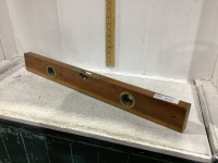 STANLEY #30 WOOD + BRASS LEVEL