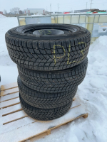 Michelin, ice and snow R 17 tires on rims