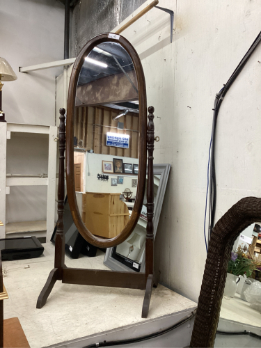 LARGE MIRROR ON STAND