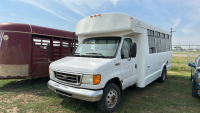 2005 FORD E 450 SUPERDUTY MINIBUS.