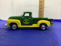 JOHN DEERE DIE CAST 1950 TRUCK