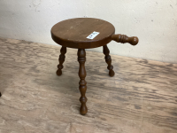 SMALL WOODEN MILKING STOOL