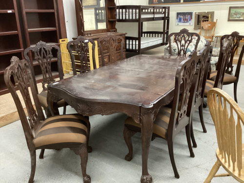 LARGE DINING TABLE WITH 9 CHAIRS