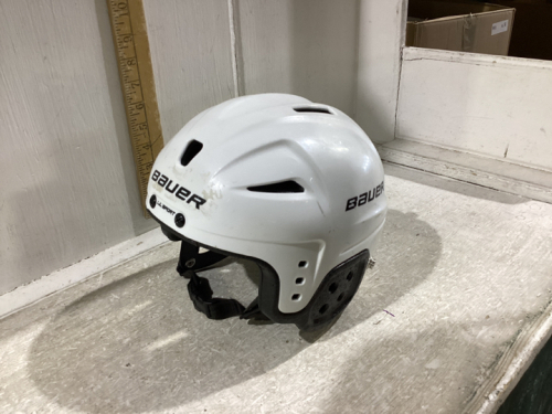 KIDS LIL SPORT BAUER HELMET