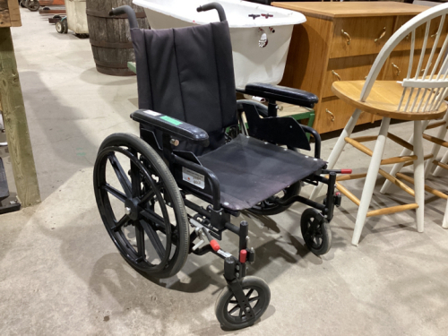 MAPLE LEAF WHEELCHAIR