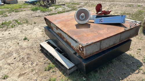 TRUCK TOOL BOXES. 2PCS