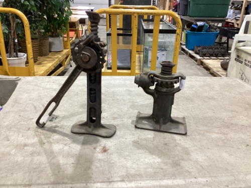 (2) AUTOMOTIVE JACKS