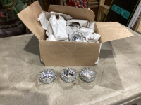 SMALL BOX OF TEA LIGHT HOLDERS