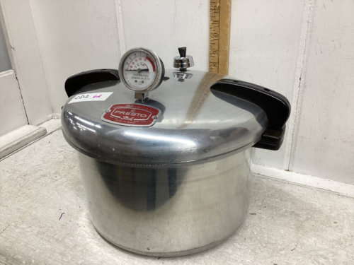 PRESTO PRESSURE COOKER - FOR PINTS