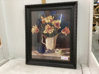 FLORAL PICTURE IN NICE DETAILED FRAME