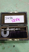 Brown and Sharp 1/4 in micrometer