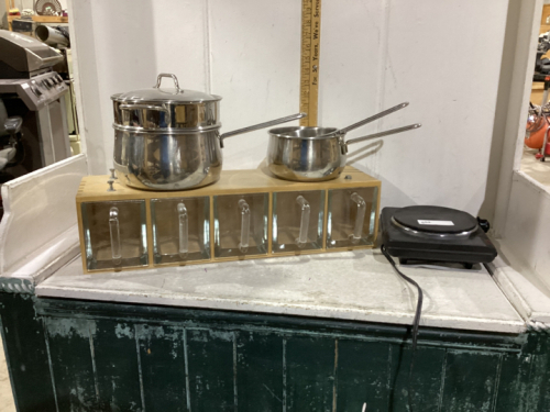 GLASS CANISTERS IN WOOD FRAME, POTS, HOTPLATE,