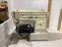 OLD SINGER PORTABLE SEWING MACHINE