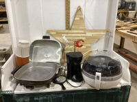 2 BOXES - THERMOS, ELECTRIC FRYPANS, SINGLE CUP COFFEE MAKER, FLAMES HANGER, ACTIFRY