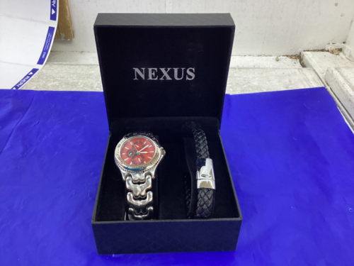 NEXUS MENS WATCH & BONUS BRACELET