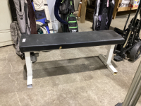 WORKOUT BENCH