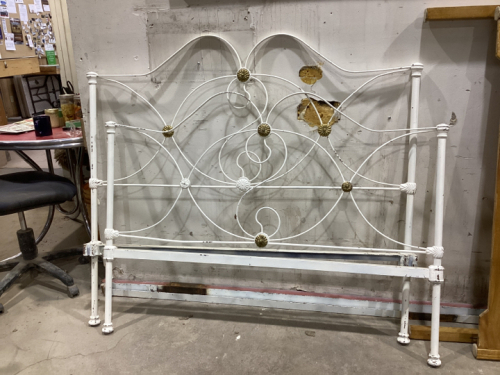 ANTIQUE CAST BEDFRAME & BRASS BED FRAME