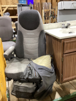 NATIONAL 2000 AIR RIDE TRUCK SEAT