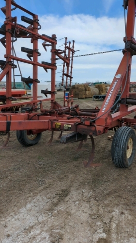 International 26-ft cultivator