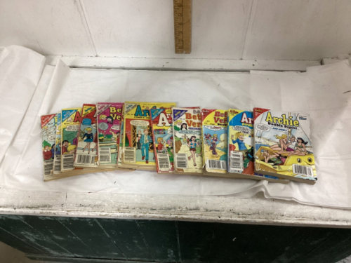 ARCHIE COMIC BOOKS