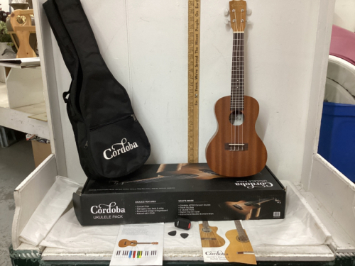 CORDOBA UKELELE PACK