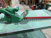 Electric hedge trimmer