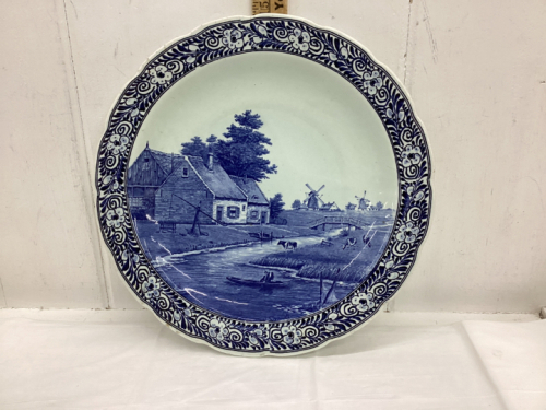 DELFTS ROYAL SPHINX LARGE PLATE