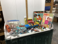 VINTAGE TOYS-MECHANO, FISHER PRICE LUNCH KIT, ANIMALS, PLASTIC FIGURES