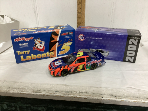 ACTION KELLOGG’S 2002 MONTE CARLO MODEL STOCK CAR