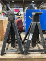 Pair of 3 ton jackstands