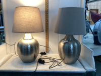 (2) TABLE LAMPS