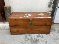 WOOD CHEST