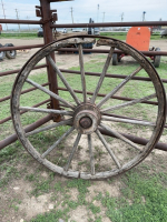 Large waggon wheel