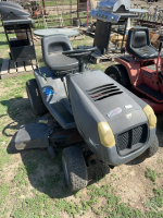 MTD Riding lawnmower