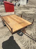 Three wheel yard cart