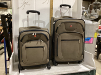 2 SWISS GEAR ROLLING LUGGAGE SET