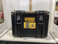 DEWALT TOOL CHEST