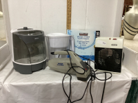 BOX W/ HUMIDIFIER, BRITTA, WATER FILTERS, SMALL FAN, HOOVER HAND VACUUM