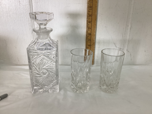 CRYSTAL WHISKEY DECANTER & 2 GLASSES