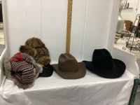 COWBOY HATS & BALL CAPS