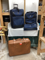 (3) PIECE AMERICAN TOURISTER LUGGAGE SET & RETRO SUITCASE