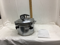 SMALL AMERICAN PRESSURE CANNER -MODEL 907