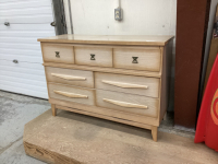 VINTAGE DRESSER WITH MIRROR