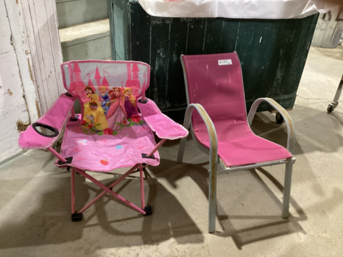 (2) PINK KIDS CHAIRS